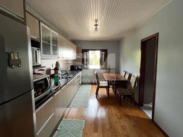 Casa com 282m² 3 quartos e 3 banheiros, à venda, no bairro Passo dos Fortes em Chapecó