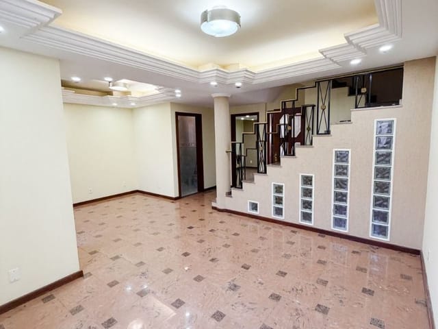 Casa com 200m² 3 quartos e 3 banheiros, à venda, no bairro Parque Duque de Caxias em Macaé