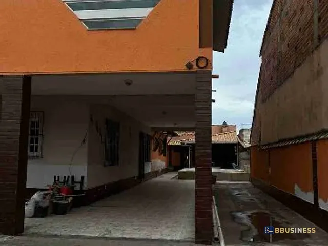 Casa com 232m² 4 quartos e 3 banheiros, à venda, no bairro Grussaí em São João da Barra