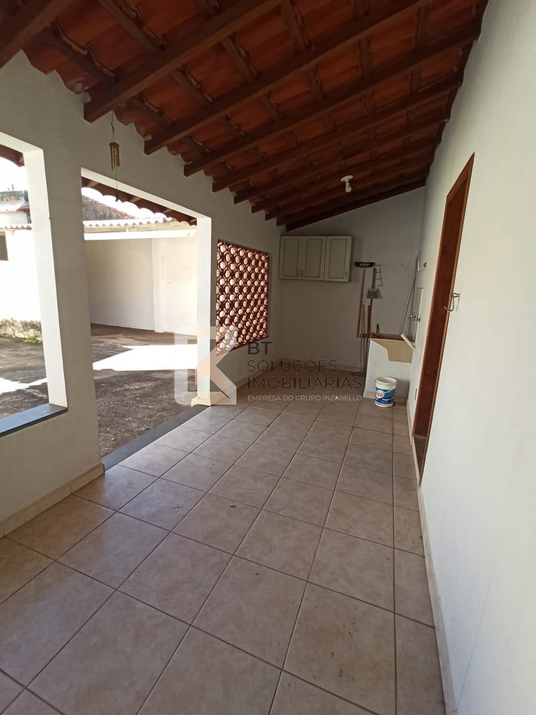 Casa à venda com 3 quartos, 320m² - Foto 14
