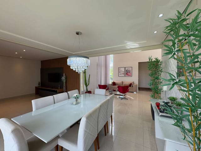 Casa com 670m² 3 quartos e 5 banheiros, à venda, no bairro ESPERANÇA em Londrina