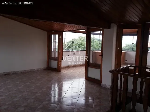 Casa com 210m² 3 quartos e 4 banheiros, à venda, no bairro Chácara do Visconde em Taubaté