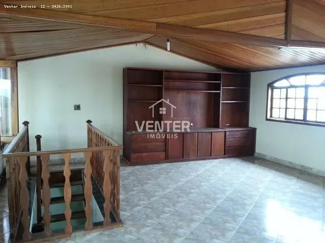 Casa com 210m² 3 quartos e 4 banheiros, à venda, no bairro Chácara do Visconde em Taubaté