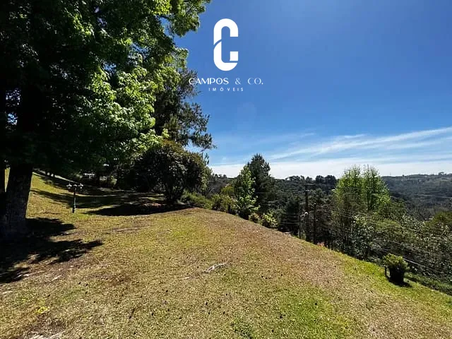 Casa com 4570m² 4 quartos e 4 banheiros, à venda, no bairro Alto da Vila Inglesa em Campos do Jordão