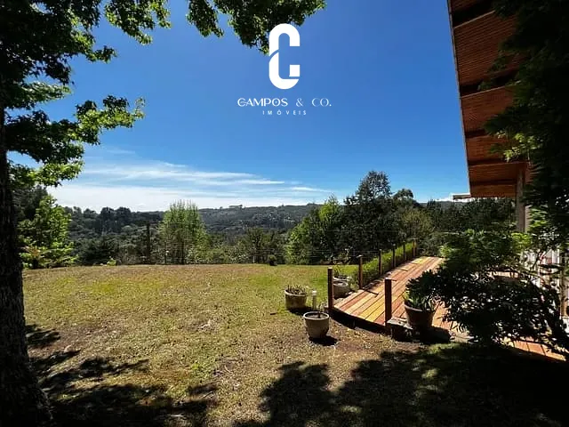 Casa com 4570m² 4 quartos e 4 banheiros, à venda, no bairro Alto da Vila Inglesa em Campos do Jordão