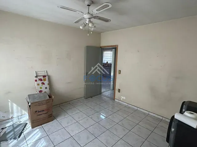 Casa 2 quartos e 1 banheiro, à venda, no bairro Cidade Luiza em Jundiaí