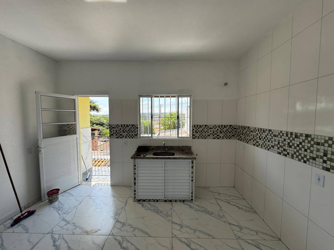 Casa para alugar com 1 quarto, 80m² - Foto 6