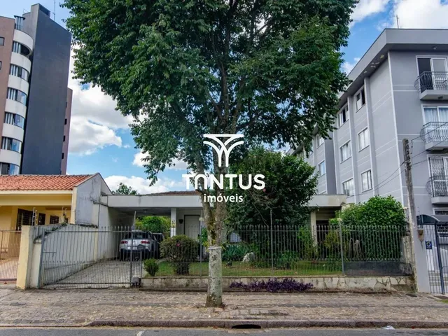Casa com 657m² 4 quartos e 4 banheiros, à venda, no bairro Alto da Glória em Curitiba