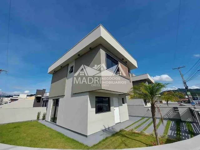 Casa com 164m² 3 quartos e 1 banheiro, à venda, no bairro Bela Vista em Palhoça