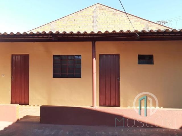 Casa com 120m² 1 quarto e 1 banheiro, para alugar, no bairro Parque Residencial Manela em Cambé