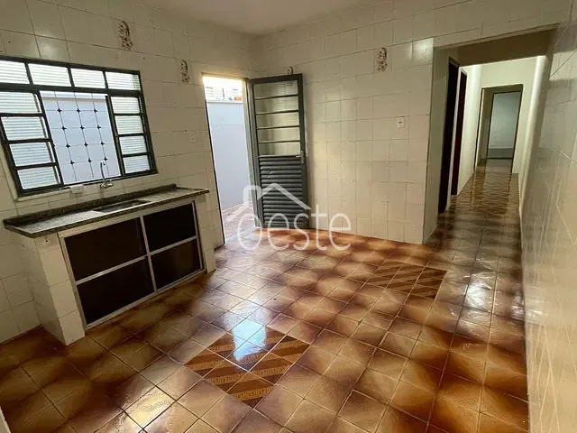 Casa com 125m² 2 quartos e 1 banheiro, à venda, no bairro Planalto do Sol em Santa Bárbara D'Oeste