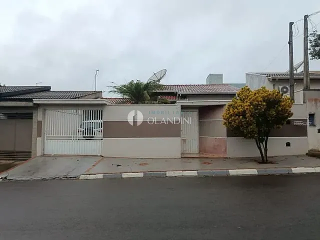 Casa com 288m² 2 quartos e 2 banheiros, à venda, no bairro Parque Industrial Itamaraty em Artur Nogueira