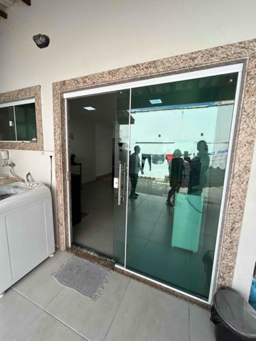 Casa com 180m² 2 quartos e 2 banheiros, à venda, no bairro Alphaville em Campos dos Goytacazes