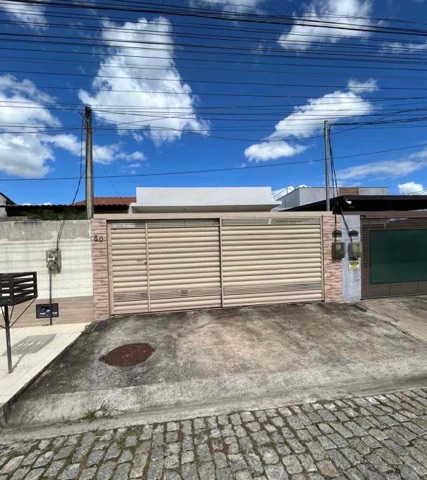 Casa com 180m² 2 quartos e 2 banheiros, à venda, no bairro Alphaville em Campos dos Goytacazes