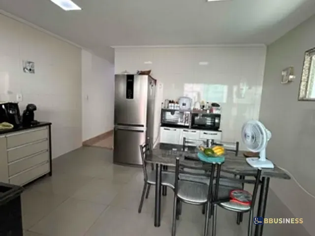 Casa com 180m² 2 quartos e 2 banheiros, à venda, no bairro Alphaville em Campos dos Goytacazes