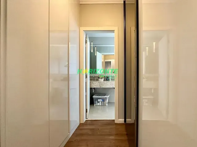 Casa com 500m² 4 quartos e 6 banheiros, à venda, no bairro Vila Oliveira em Mogi das Cruzes