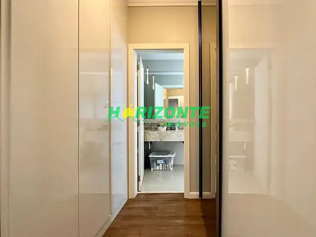 Casa com 500m² 4 quartos e 6 banheiros, à venda, no bairro Vila Oliveira em Mogi das Cruzes