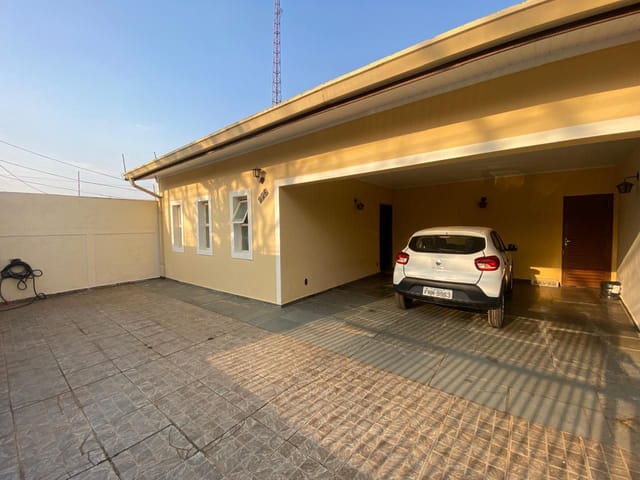 Casa com 343m² 3 quartos e 1 banheiro, à venda, no bairro Parque São Quirino em Campinas