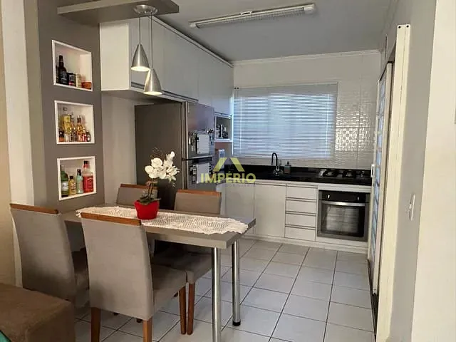 Casa 2 quartos e 2 banheiros, à venda, no bairro Jardim Planalto em Salto