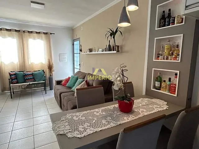 Casa 2 quartos e 2 banheiros, à venda, no bairro Jardim Planalto em Salto