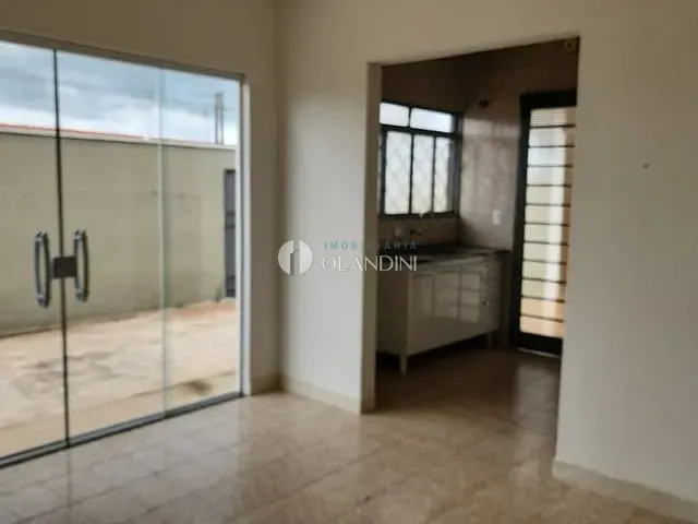 Casa com 334m² 3 quartos e 1 banheiro, à venda, no bairro Jardim Conservani em Artur Nogueira