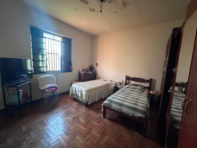 Casa com 360m² 3 quartos e 2 banheiros, à venda, no bairro Jardim Alvorada em Belo Horizonte