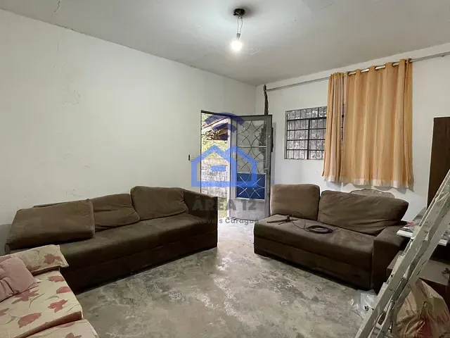 Casa com 300m² 3 quartos e 1 banheiro, à venda, no bairro Cantagalo em Caraguatatuba