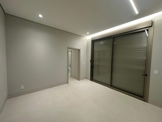 Casa com 358m² 3 quartos e 1 banheiro, à venda, no bairro Alameda das Cores Residencial em Sinop