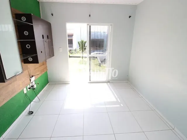 Casa com 335m² 3 quartos e 2 banheiros, à venda, no bairro Sintrial em Concórdia