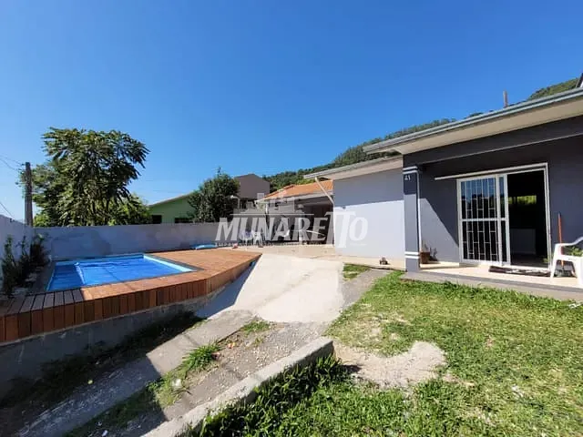 Casa com 335m² 3 quartos e 2 banheiros, à venda, no bairro Sintrial em Concórdia
