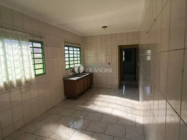 Casa com 394m² 3 quartos e 1 banheiro, à venda, no bairro Jardim de Faveri em Artur Nogueira