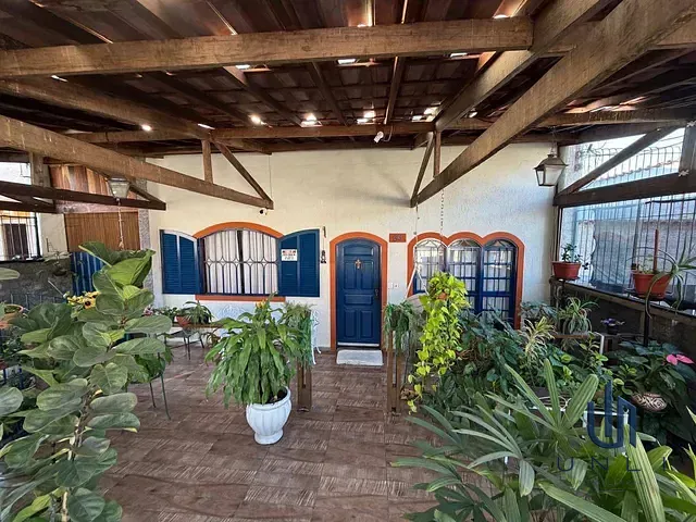 Casa 4 quartos e 3 banheiros, à venda ou para alugar, no bairro São Cristóvão em Volta Redonda