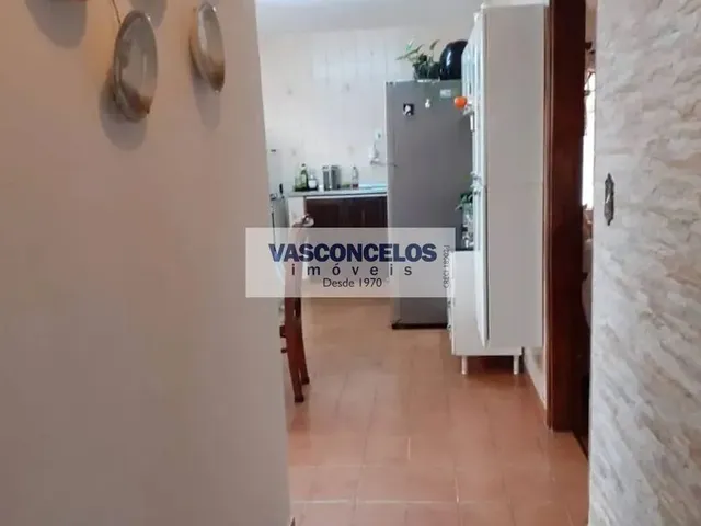 Casa com 200m² 3 quartos e 1 banheiro, à venda, no bairro Parque Industrial em São José Dos Campos