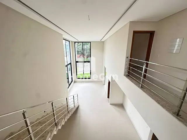 Casa com 434m² 4 quartos e 5 banheiros, à venda, no bairro Cidade Vera Cruz - Jardins Mônaco em Aparecida de Goiânia