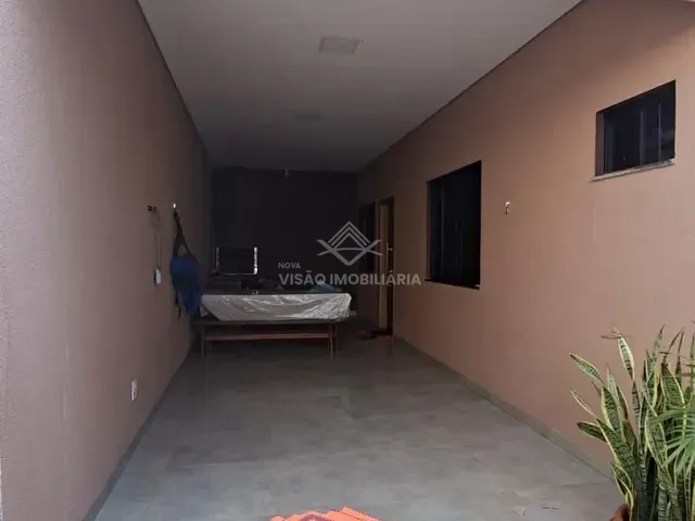 Casa 2 quartos e 1 banheiro, à venda, no bairro Jardim Califórnia em Sinop