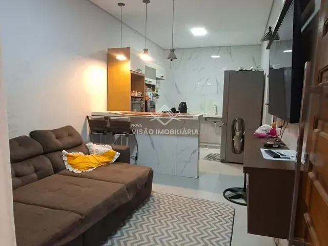 Casa 2 quartos e 1 banheiro, à venda, no bairro Jardim Califórnia em Sinop