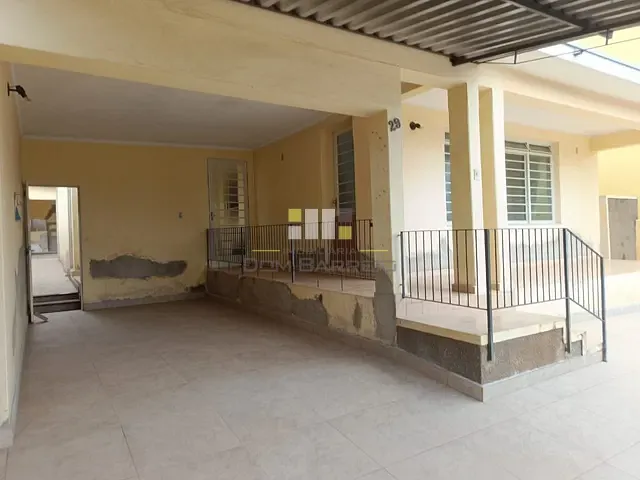 Casa com 300m² 4 quartos e 1 banheiro, para alugar, no bairro Jardim Alvorada em Sumaré