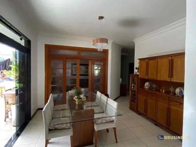 Casa com 720m² 4 quartos e 4 banheiros, à venda, no bairro Parque Rodoviários em Avenida Doutor Nilo Peçanha