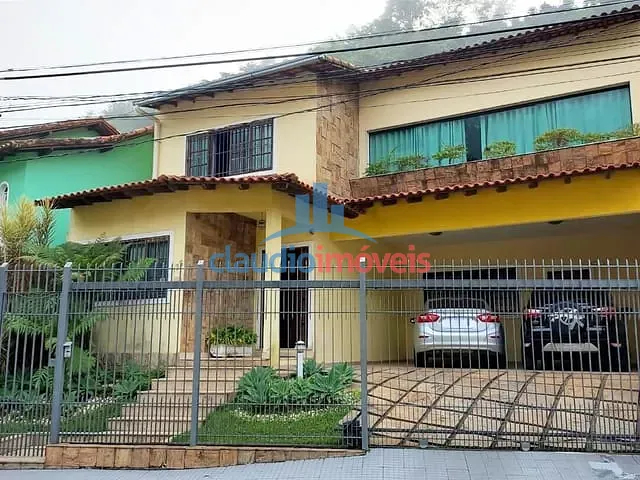 Casa 4 quartos e 3 banheiros, à venda, no bairro Santa Rosa em Barra Mansa
