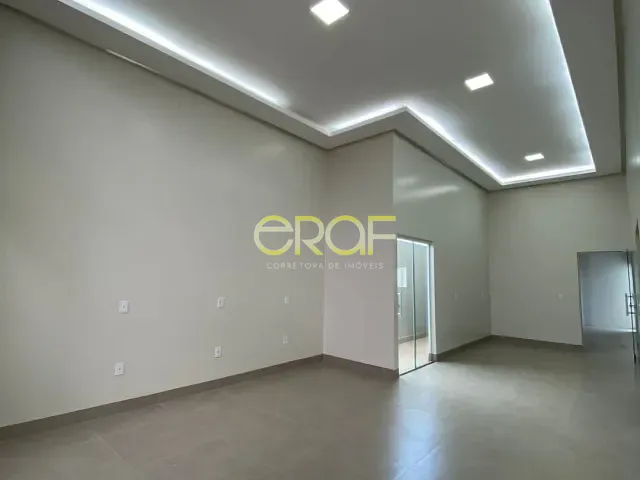 Casa 3 quartos e 2 banheiros, à venda, no bairro Jardim Califórnia em Formosa