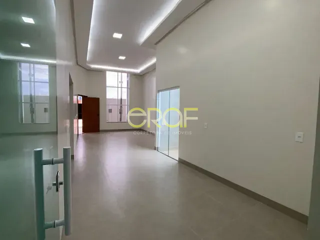 Casa 3 quartos e 2 banheiros, à venda, no bairro Jardim Califórnia em Formosa
