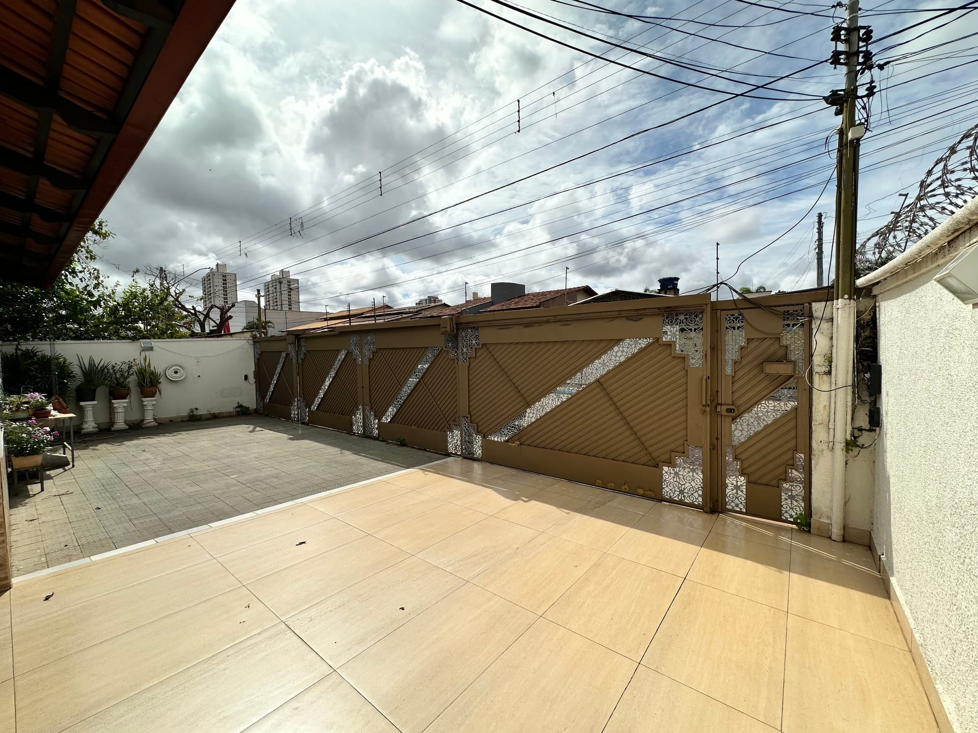 Casa, 4 quartos, 282 m² - Foto 2