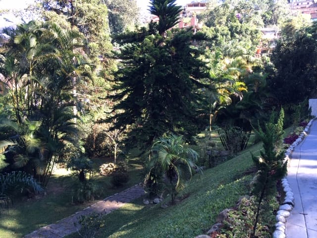 Casa com 2000m², à venda, no bairro Duarte Silveira em Petrópolis