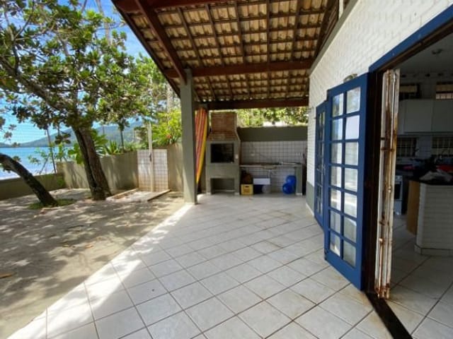 Foto do Casa - Casa com 5 dormitórios à venda, 160 m² por R$ 2.650.000,00 - Praia do Sapê - Ubatuba/SP | INDEPENDENCE NEGOCIOS IMOBILIARIOS LTDA