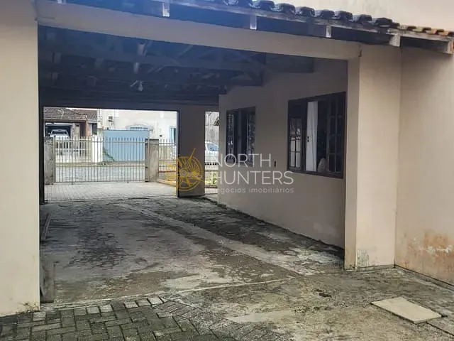 Casa com 106m² 3 quartos e 2 banheiros, à venda, no bairro Jardim Sofia em Joinville