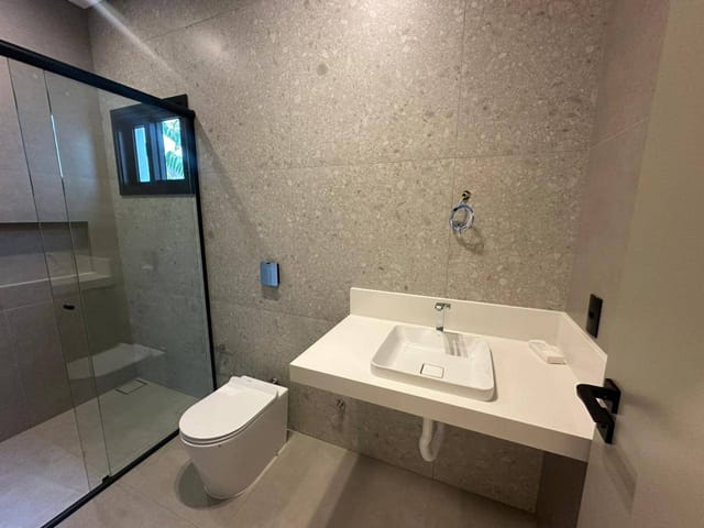 Casa com 380m² 3 quartos e 1 banheiro, à venda, no bairro Alameda das Cores Residencial em Sinop