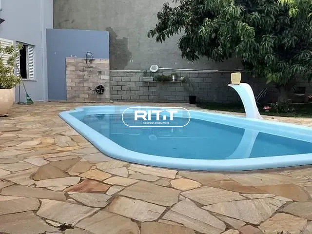 Casa com 690m² 3 quartos e 3 banheiros, à venda, no bairro Colinas dos Álamos em Valinhos