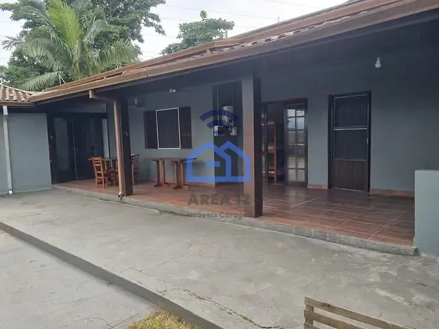 Casa com 479m² 3 quartos e 3 banheiros, à venda, no bairro Pontal de Santa Marina em Caraguatatuba
