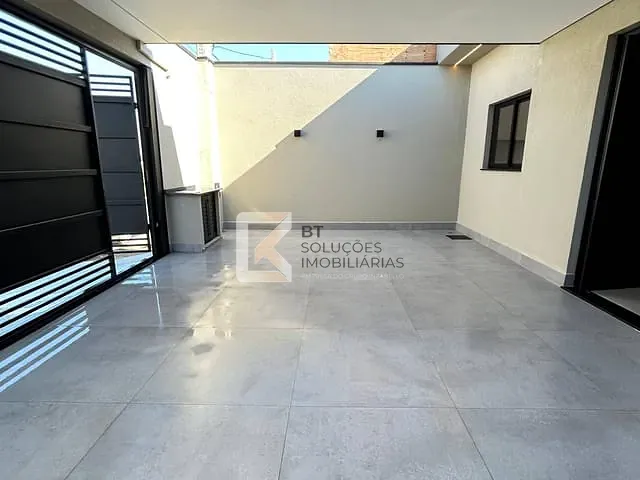 Casa 3 quartos e 2 banheiros, à venda, no bairro Jardim Bom Sucesso em Indaiatuba