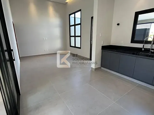 Casa 3 quartos e 2 banheiros, à venda, no bairro Jardim Bom Sucesso em Indaiatuba